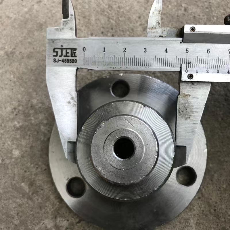5137239/12 STEERING BURL KING PIN