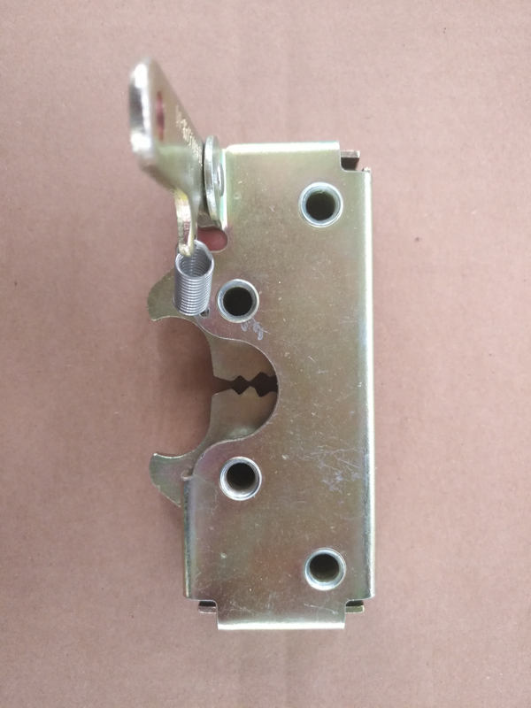 Bonnet lock assembly