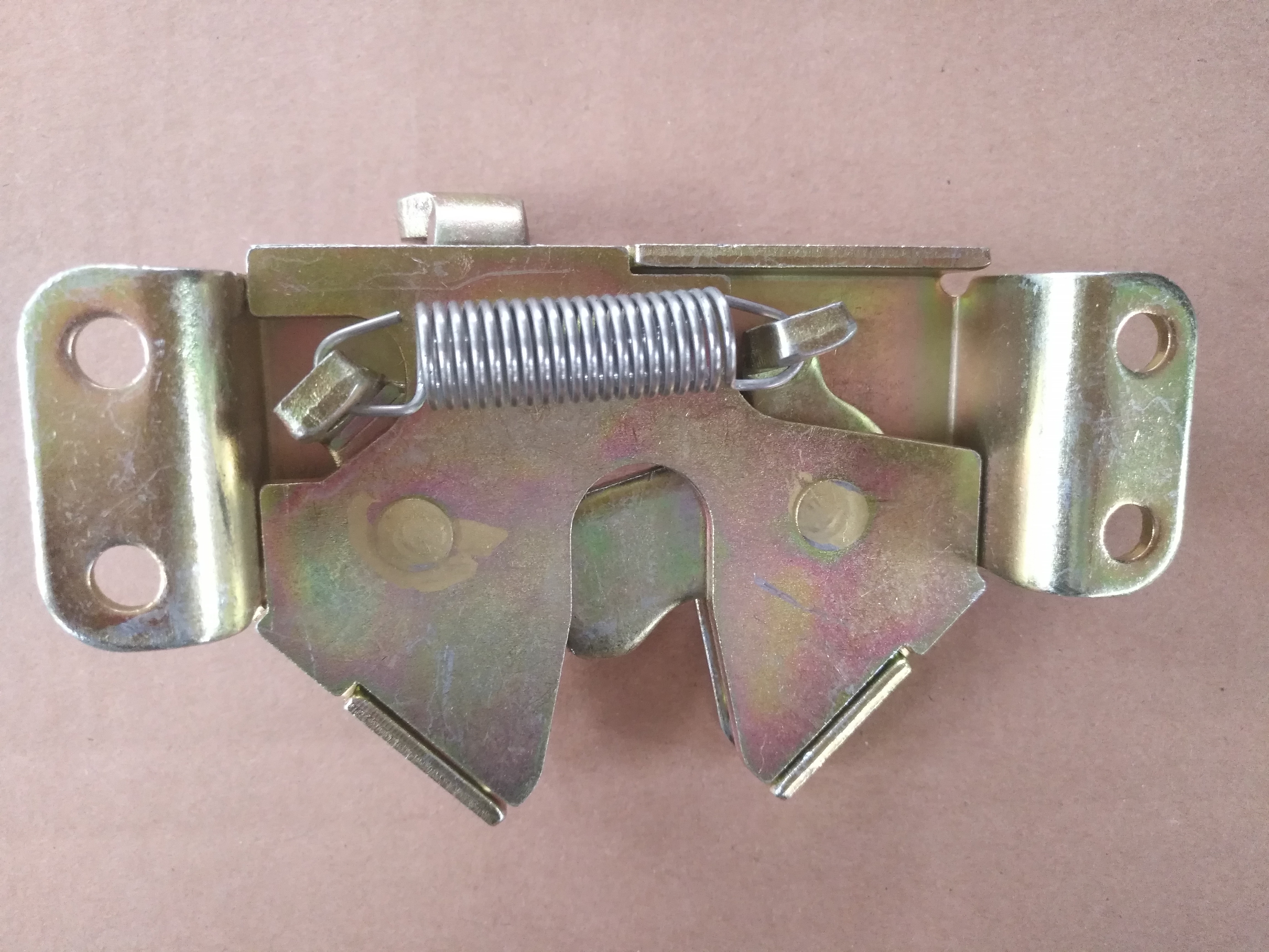 Bonnet lock assembly