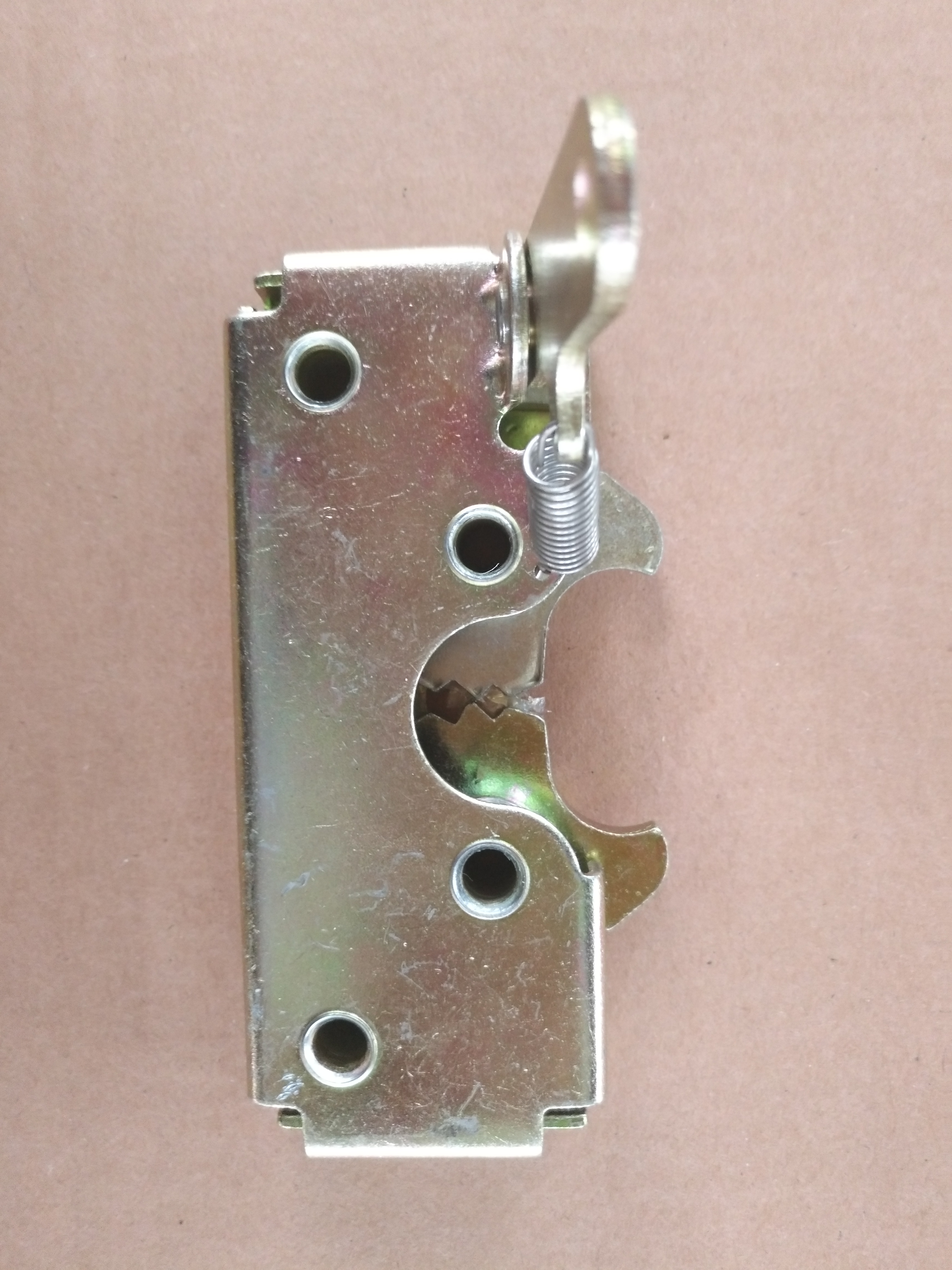 Bonnet lock assembly